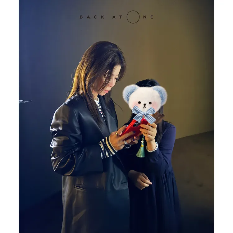 BackAtOne   "酷奢女王"时尚落肩大廓形超柔皮西装 BEF-1FC034C-K