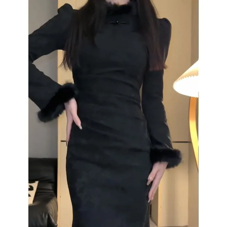 新中式国风旗袍连衣裙女冬季高级感温柔风气质收腰加绒打底长裙子