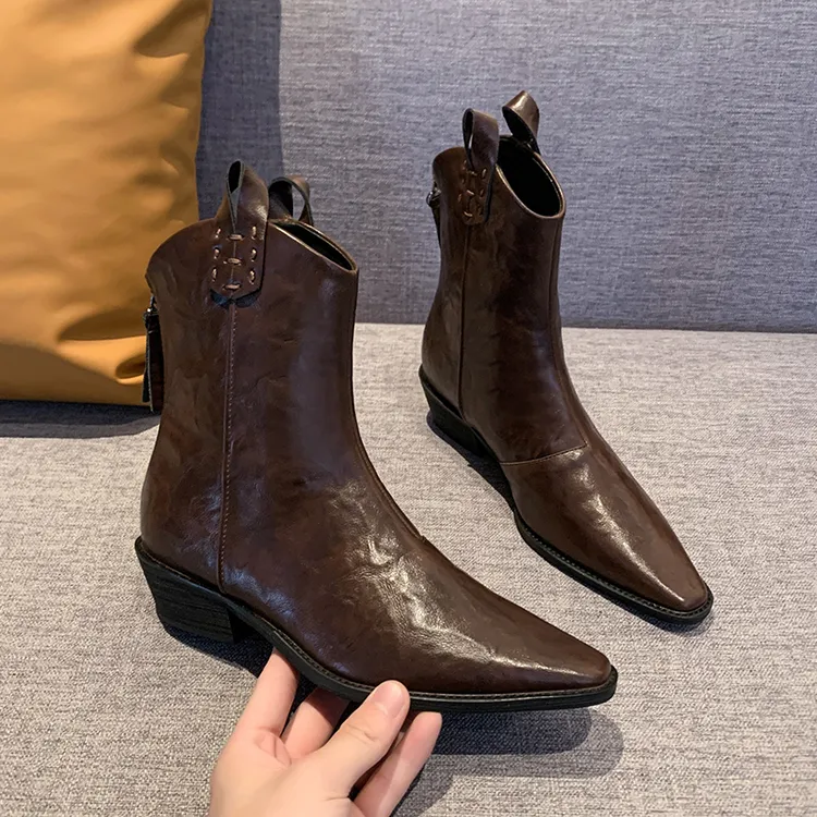 尖头西部牛仔靴棕色V口粗跟短靴女春秋冬后拉链短筒百搭马丁靴