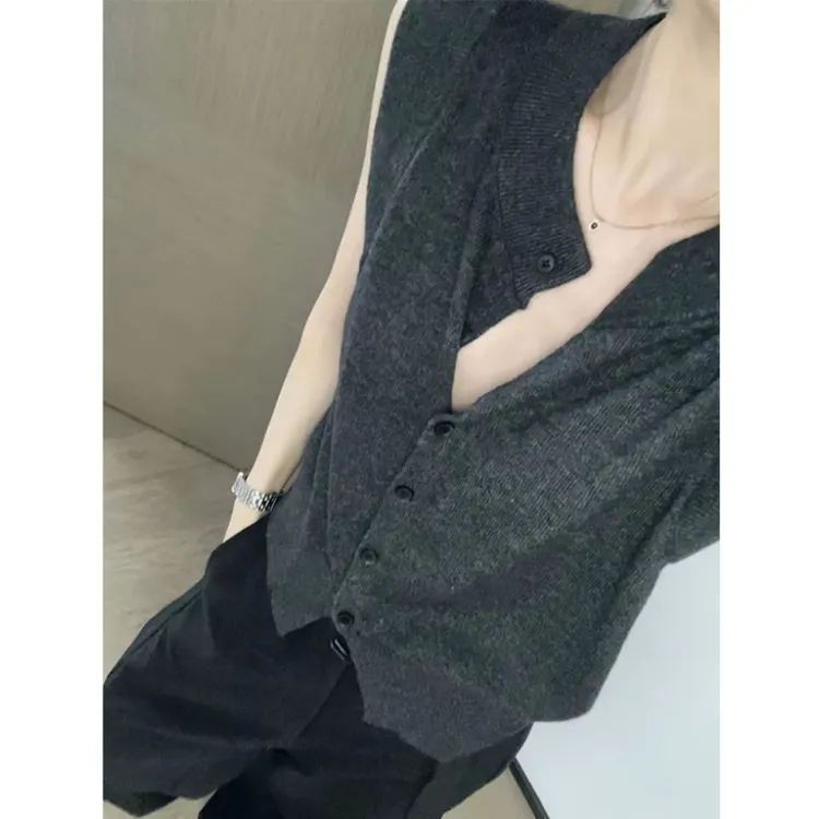 网红针织开衫背心上衣马夹早秋季超休闲的坎肩外穿短款时尚马甲女