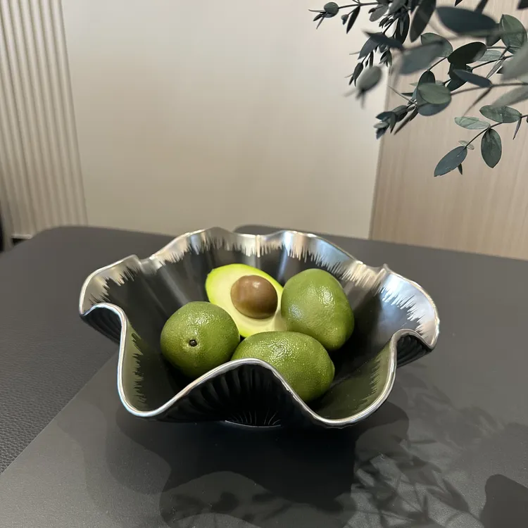 轻奢陶瓷波浪果盘高档简约家用餐厅客厅茶几干果盘水果盘装饰摆件