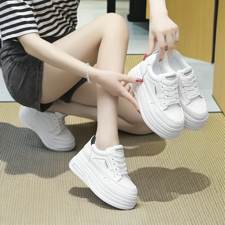 内增高8cm小白鞋女2025春秋新款厚底简约百搭小个子运动休闲女鞋