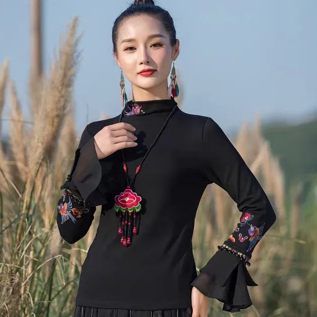 马甲内搭打底衫女秋冬民族风复古刺绣加厚上衣喇叭袖显瘦长袖T恤