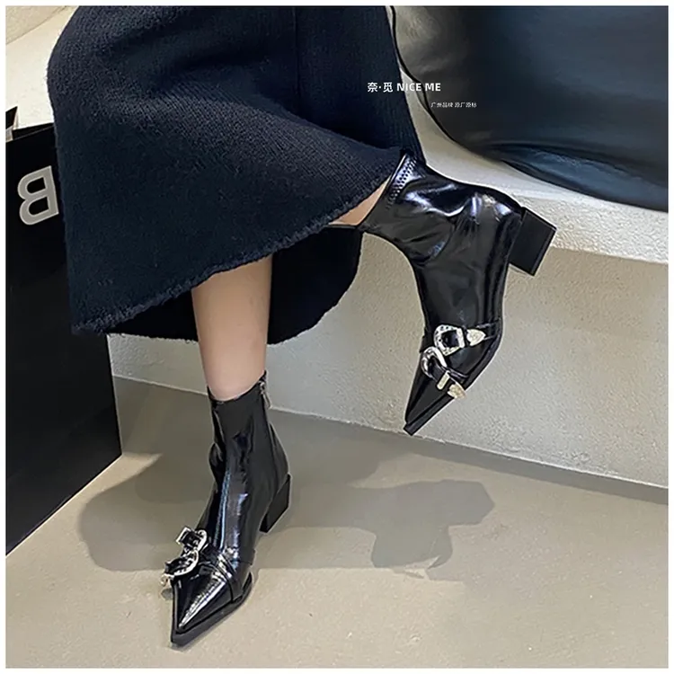 NICE ME~久站不累~尖头短靴女粗跟短筒靴瘦瘦靴小众设计马丁靴INS