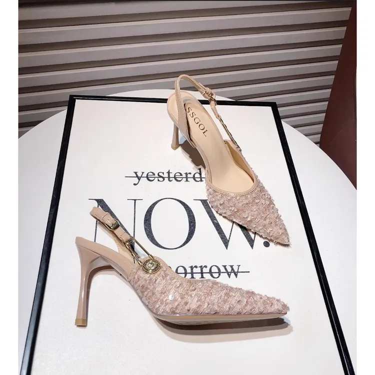 小众法式少女亮片尖头高跟后空凉鞋韩版新款一字带细跟单鞋礼服鞋
