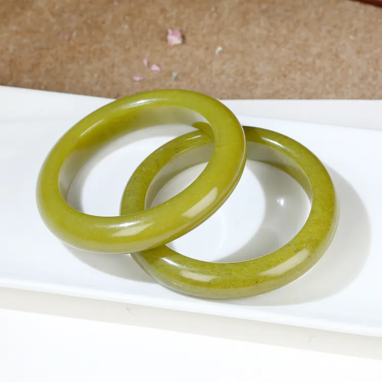 【麦子家族春季特惠】天然岫玉手镯女玉镯子多样性发1 SZF4-