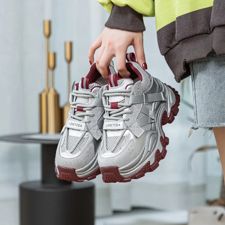 真皮老爹鞋女2024秋冬新款增高厚底水钻百搭休闲运动网面时尚鞋子