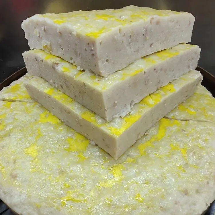 行得方正宗麻城白果肉糕现做现发