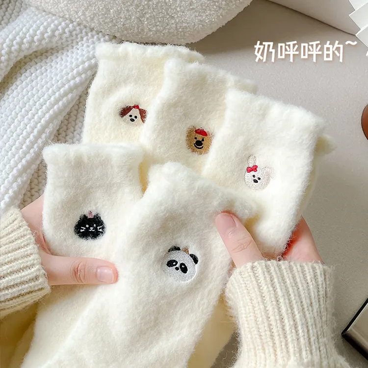 素淘厚袜子女中筒袜白色秋冬季加厚加绒保暖刺绣卡通冬天花边长袜