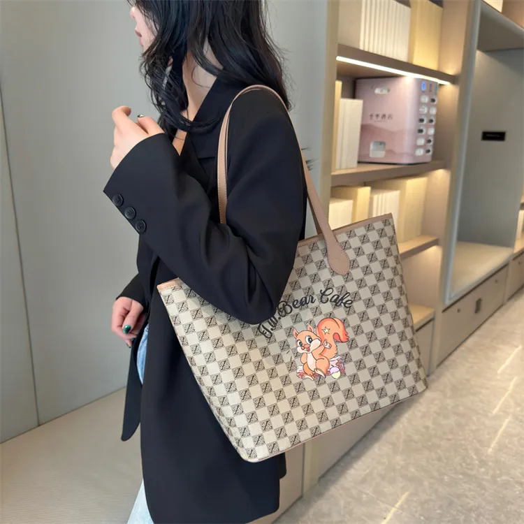 新款休闲通勤托特韩版包包女简约时尚百搭大容量包包手提包单肩包