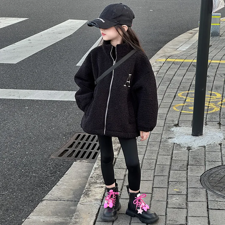 女童外套秋冬装2025新款儿童洋气加厚毛毛衣中大童上衣6-12岁潮款
