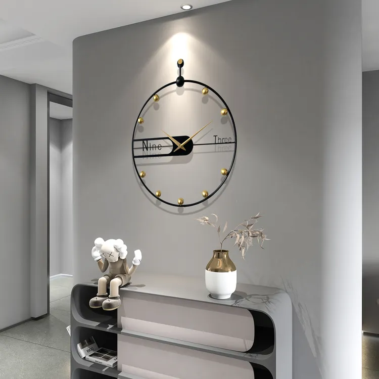 网红大气简约客厅挂钟创意轻奢装饰时尚2025静音挂墙钟表家用挂表