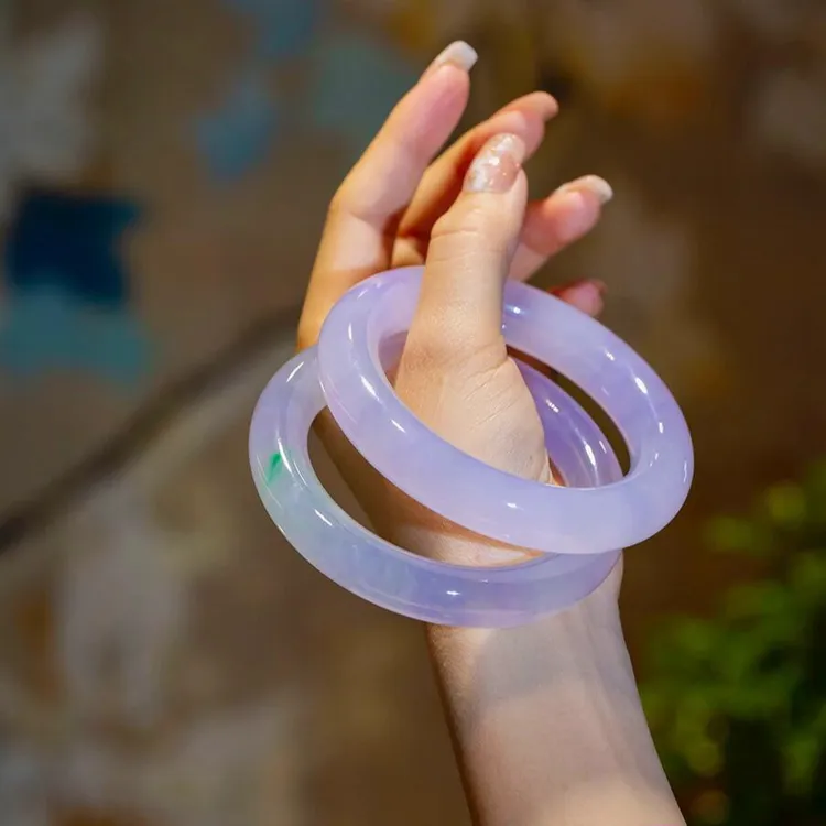 权威保障紫翡色天然玛瑙玉髓女款紫罗兰高货胖圆玉手镯多样性发一