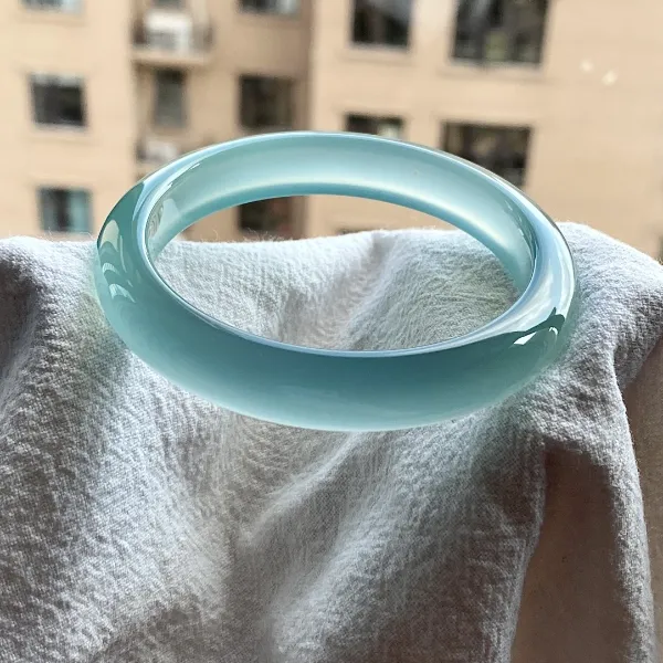 【假一赔十】高货天然雾霾蓝玉镯高品库里蓝玛瑙玉髓女款多样性发一