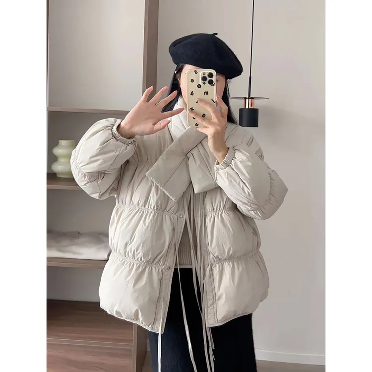 高端90白鸭绒围巾短款羽绒服女2023冬季新款褶皱保暖设计感面包服