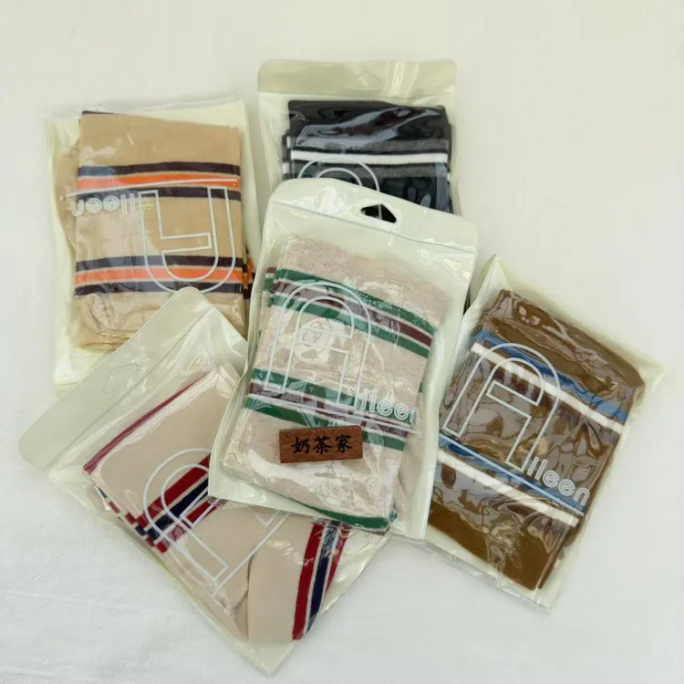 （NO退NO换）奶茶家 韩国进口正品AILEEN条纹时尚中筒女袜