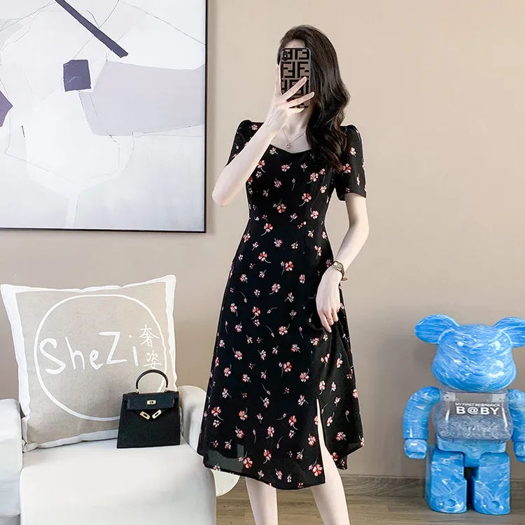 【奢姿】胖妹妹减龄碎花方领时尚夏季气质连衣裙2025新品大码女装