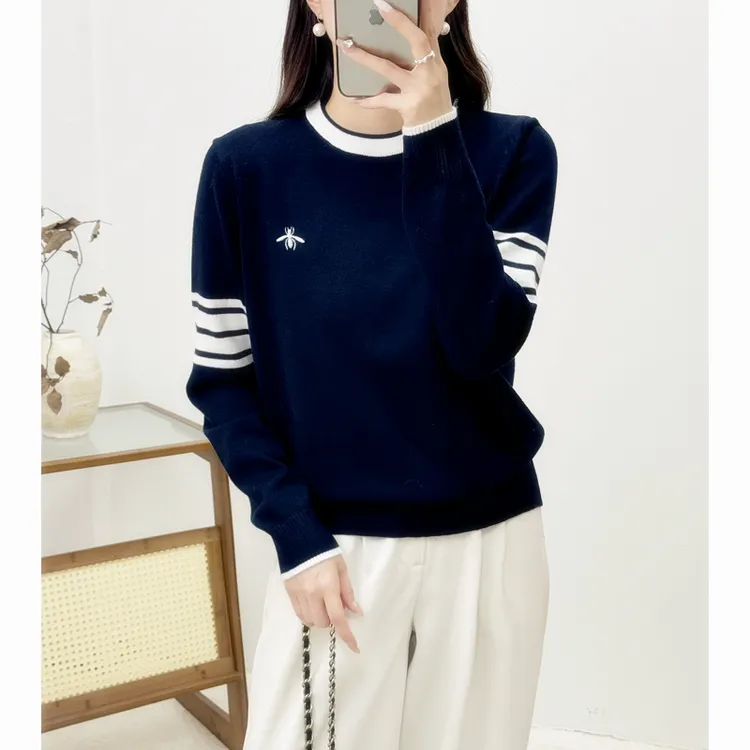 蜜蜂刺绣秋冬新款针织宽松百搭羊毛衫11161