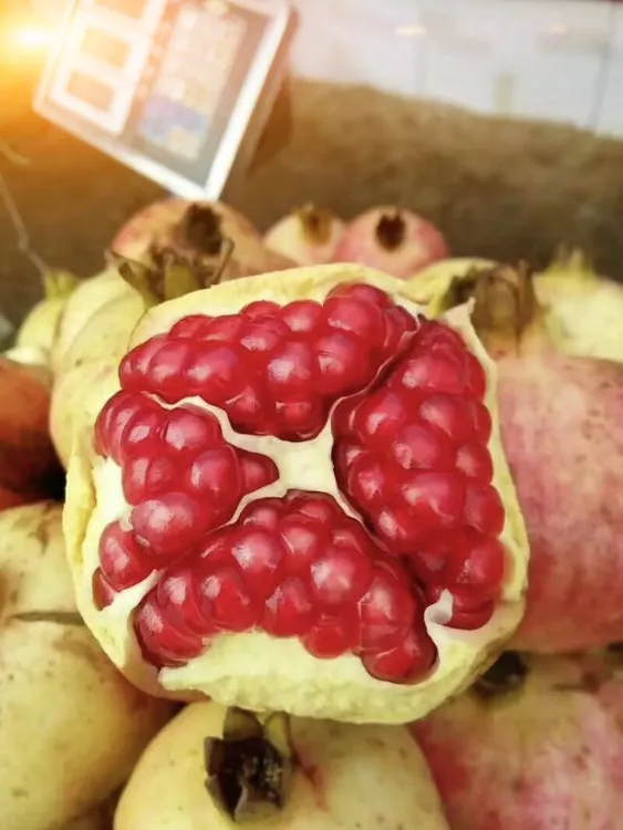 正宗怀远红玛瑙石榴，一箱十斤净重九斤新疆内蒙不发货