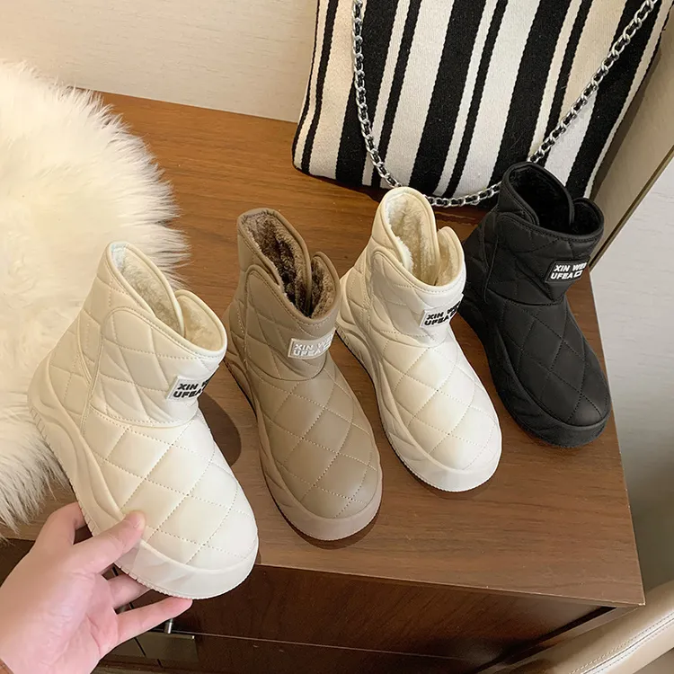 女款2024冬新款高帮雪地靴韩版加绒保暖休闲增高鞋圆头橡胶底PU面