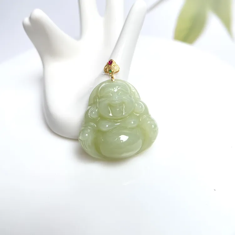 菲菲珠宝好*18K和田玉吊坠佛公约30mm