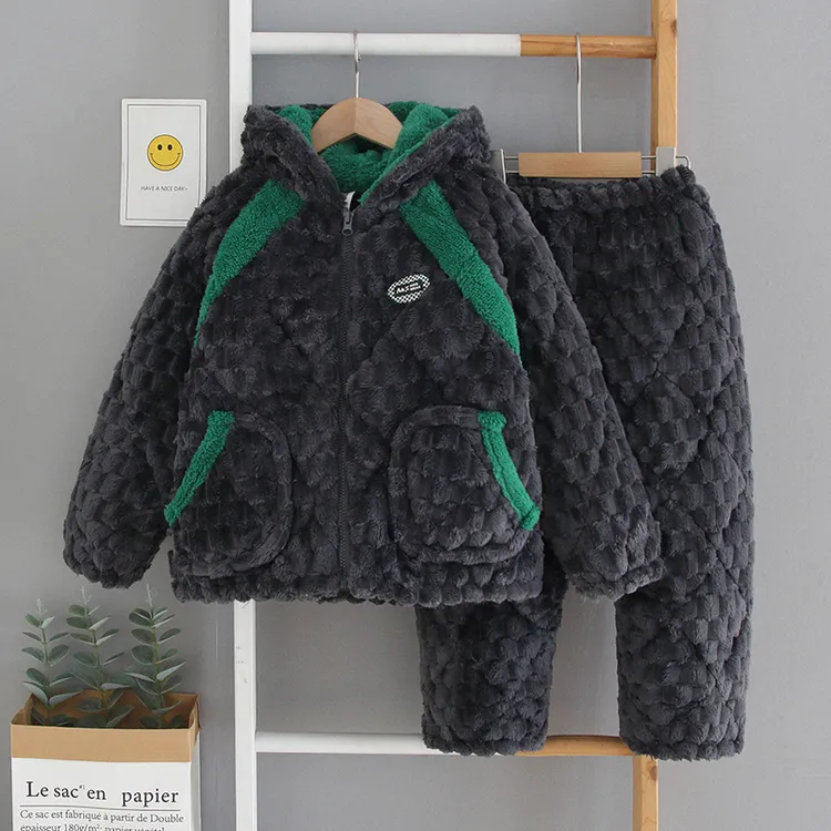 儿童睡衣男童冬季加厚款珊瑚绒三层夹棉连帽法兰绒拉链家居服套装