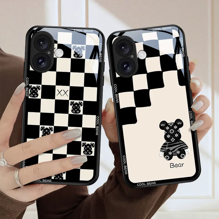 棋格潮熊适用苹果16ProMax手机壳iPhone16Pro男女款全包镜头防摔