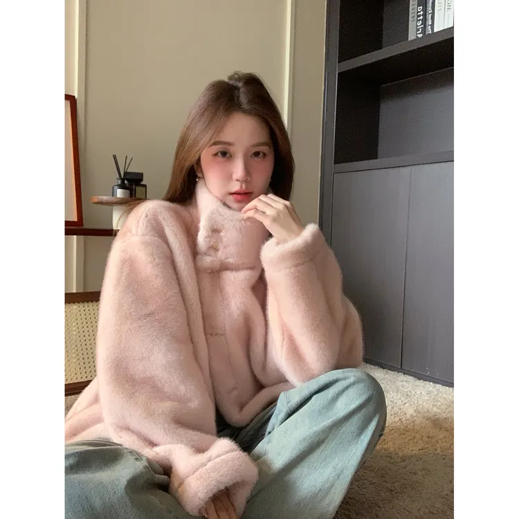 【现货】陳文文【粉雾糖霜】冬季仿貂毛毛绒加厚保暖麂皮外套3MP441