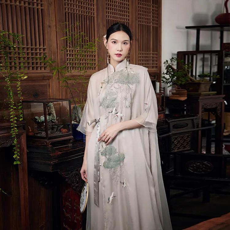 陌遇丨菱烟丨中国风旗袍真丝绣花系带新中式显瘦连衣裙M236707-A