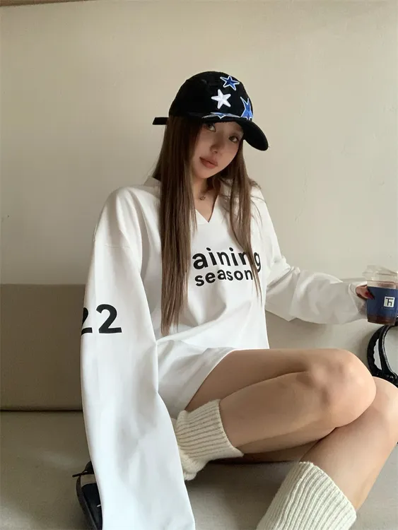 慵懒设计感长袖V领T恤女2024秋季新款美式宽松字母印花休闲上衣女