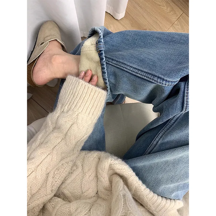 高腰直筒牛仔裤女秋冬新款胖妹妹mm宽松显瘦遮胯梨形身材阔腿长裤