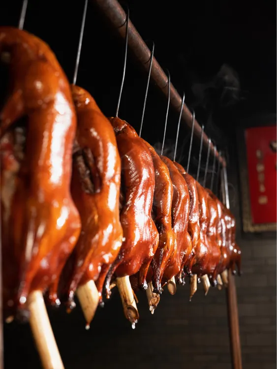 广东烧鹅深井古法制作新鲜马岗鹅现烧现发！养殖养鹅食用加热发货