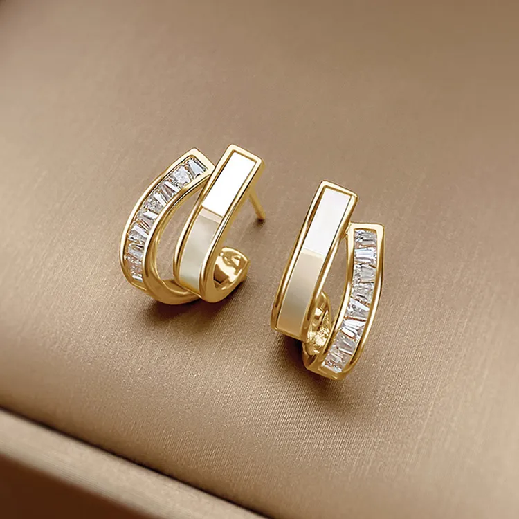 BAZAAR 铜合金合成锆石耳饰 女气质轻奢时尚百搭小众简约耳钉耳环