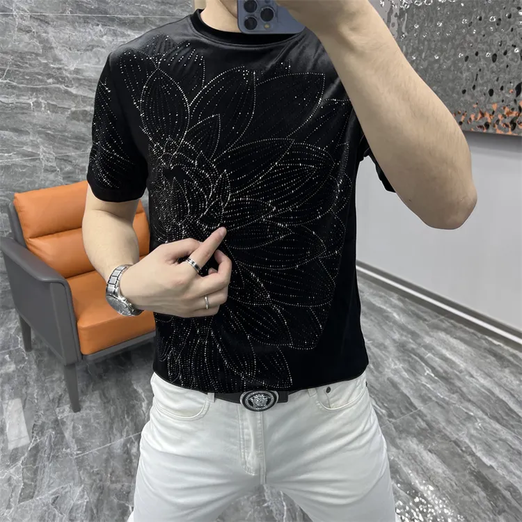 短袖T恤男春秋新款高端轻奢金丝绒烫钻圆领半袖欧货时尚百搭体恤