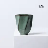 龙泉 汤忠仁 青瓷 铁胎哥窑 主人杯 飏翠杯