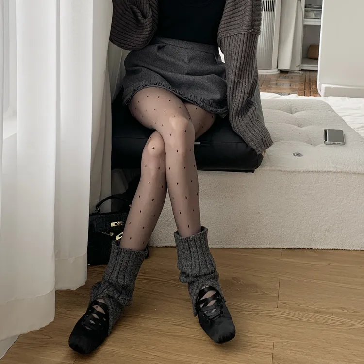 夜间教习室0d波点黑丝袜女春秋薄款不规则灰色连裤袜子