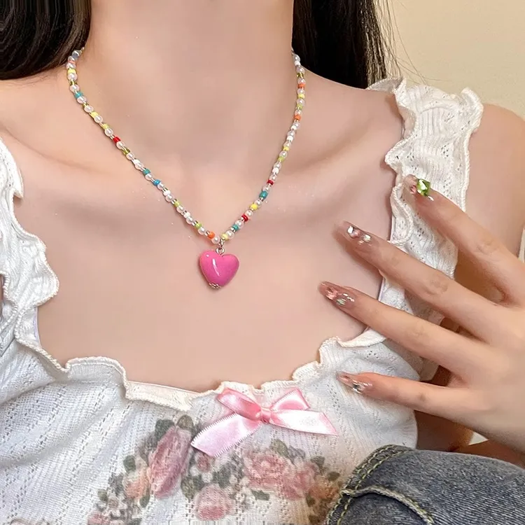 合金亚克力项链 彩色多巴胺彩色爱心项链女甜美锁骨链颈链配饰夏