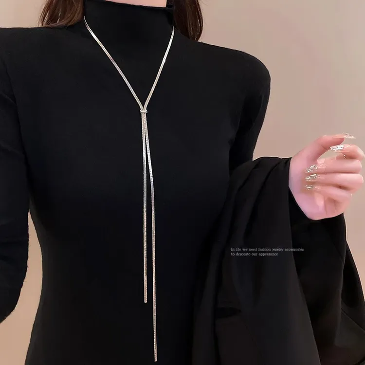 钛钢项链 抽拉式项链女小众轻奢设计高级感蛇骨链颈链长款毛衣链