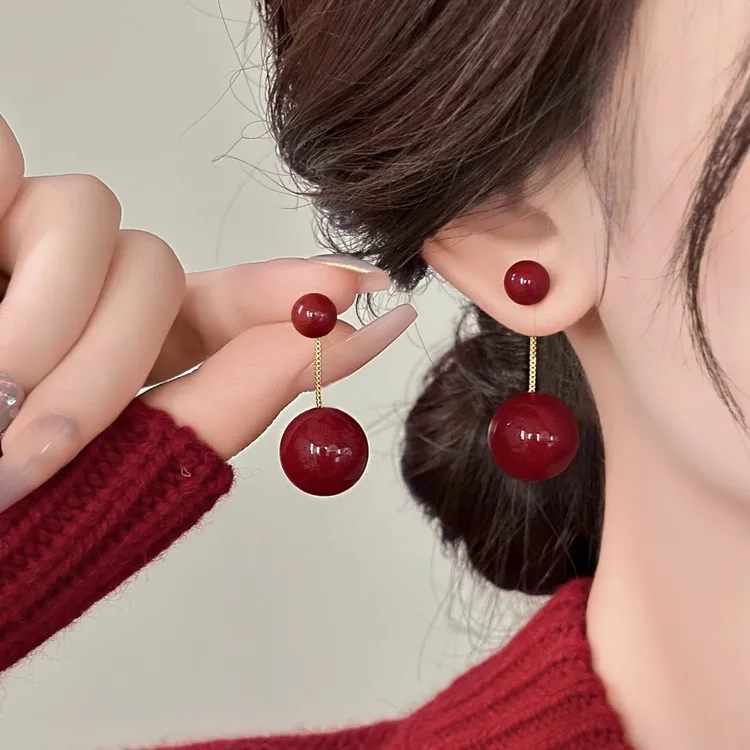 铜合金耳饰 复古港风红色珠珠流苏耳环女秋冬高级感耳钉新年耳饰