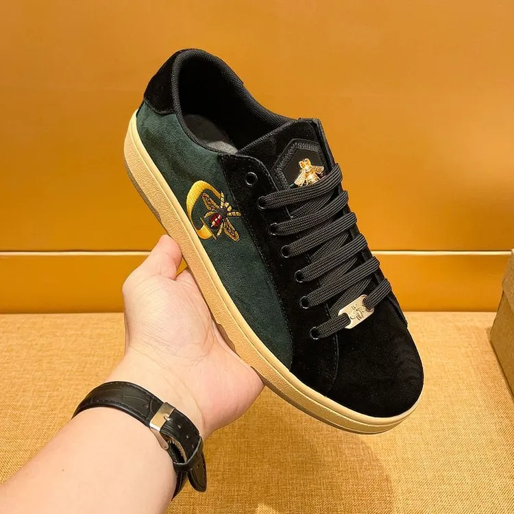 欧洲站新款男鞋秋季透气圆头板鞋男士休闲鞋底运动鞋百搭低帮潮鞋