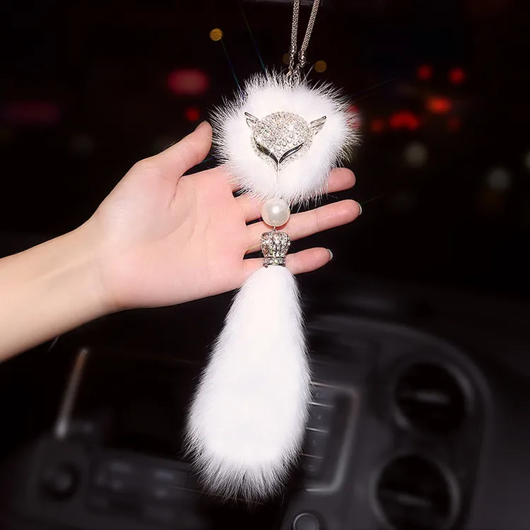 汽车天鹅饰品挂件女神款车内装饰挂件高档后视镜车载可爱貂毛吊坠