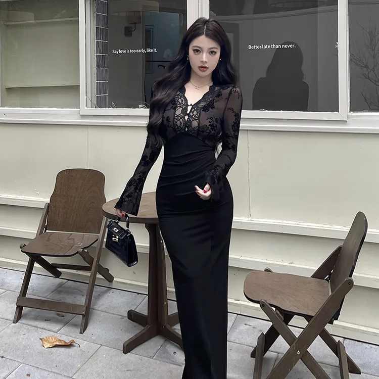【半欲倾城】法式气质高级优雅后妈风成熟玫瑰植绒半透显瘦连衣裙