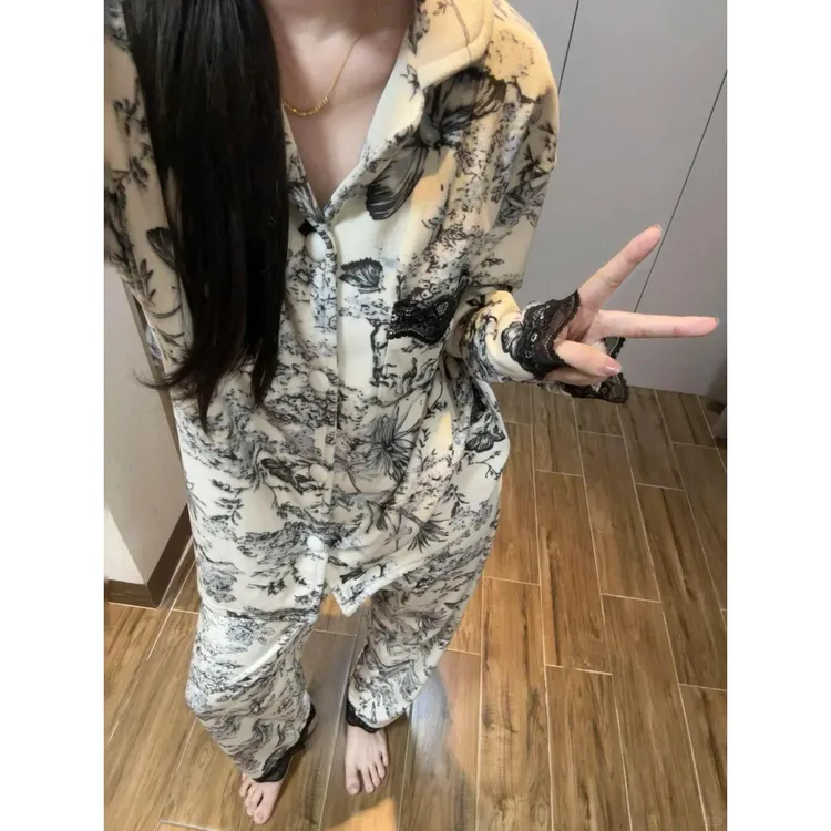中式水墨蝴蝶国风设计德绒蕾丝睡衣套装女秋冬季新款家居服两件套