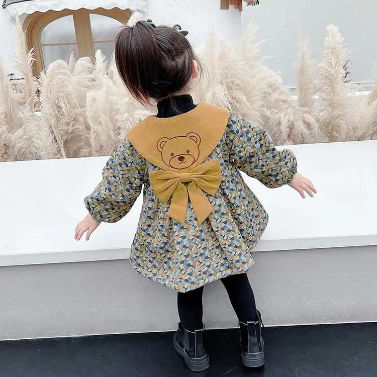 宝宝洋气罩衣外套秋冬新款儿童外穿加绒保暖反穿衣防脏四季通用