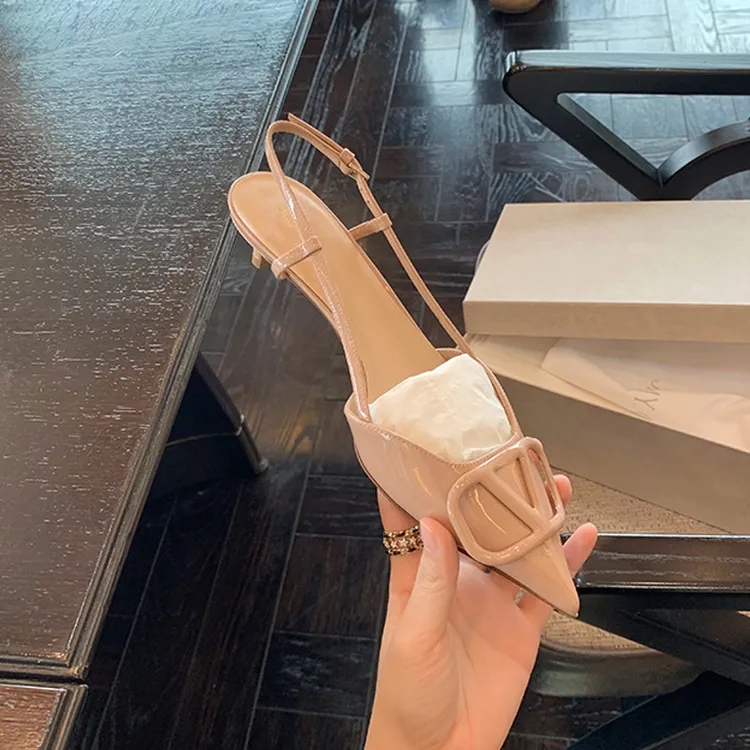 2025夏季新款凉鞋法式复古尖头后空包头凉鞋女气质通勤高跟凉鞋女