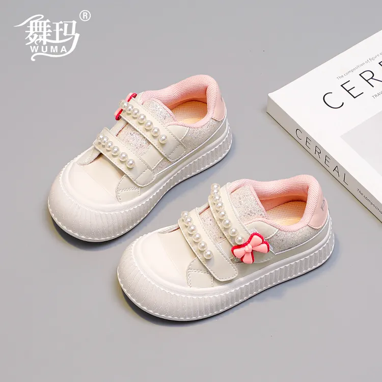 舞玛女童鞋子儿童休闲运动鞋2024新款秋季软底防滑大童板鞋233731
