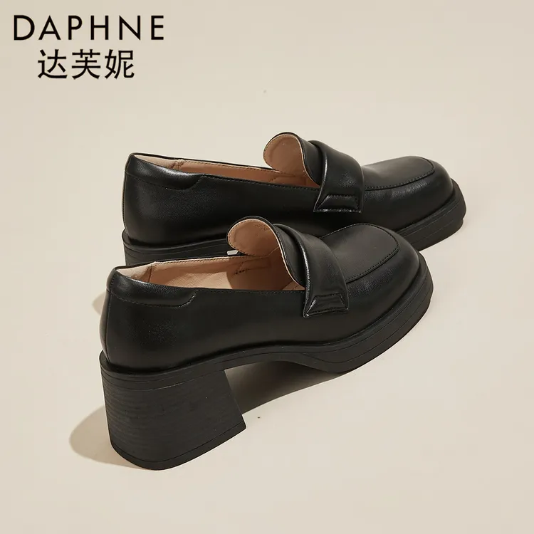 达芙妮圆头乐福鞋女黑色jk制服鞋2025年新款厚底英伦学院风小皮鞋