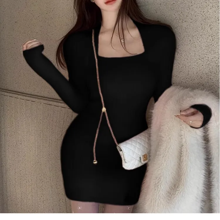 方领针织包臀裙高冷御姐风后妈中长款连衣裙女黑色打底2025早春款