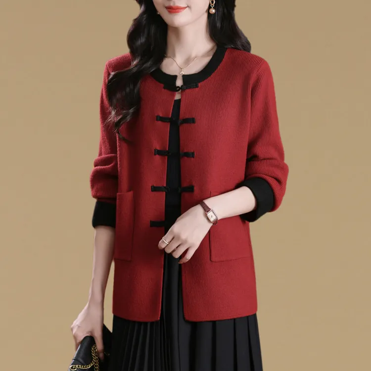 微胖上档次女装秋冬新中式国风毛衣外套大码显瘦盘扣针织开衫披肩