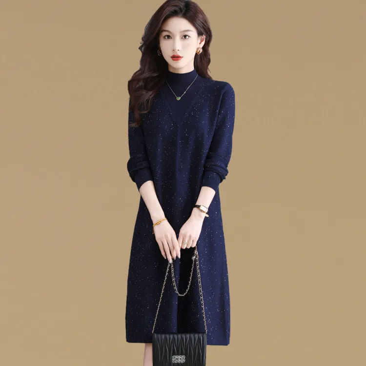 时尚气质配大衣针织连衣裙女2024秋冬新款中长款宽松打底毛衣裙子